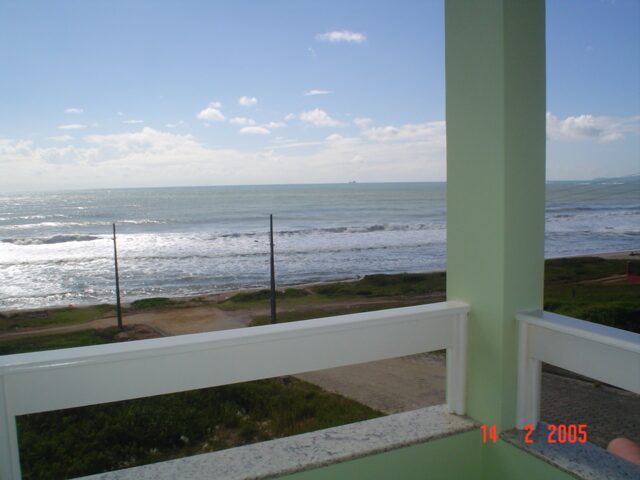 Sobrado residencial de esquina – andamento