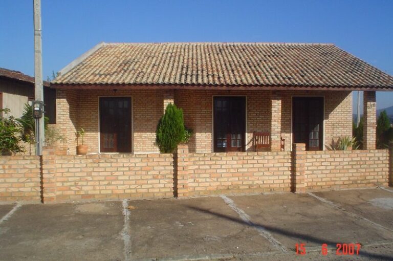 Sobrado residencial de esquina – andamento