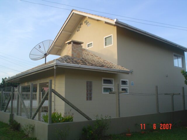 Sobrado residencial de esquina – andamento