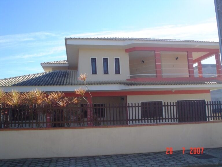 Sobrado residencial de esquina – andamento