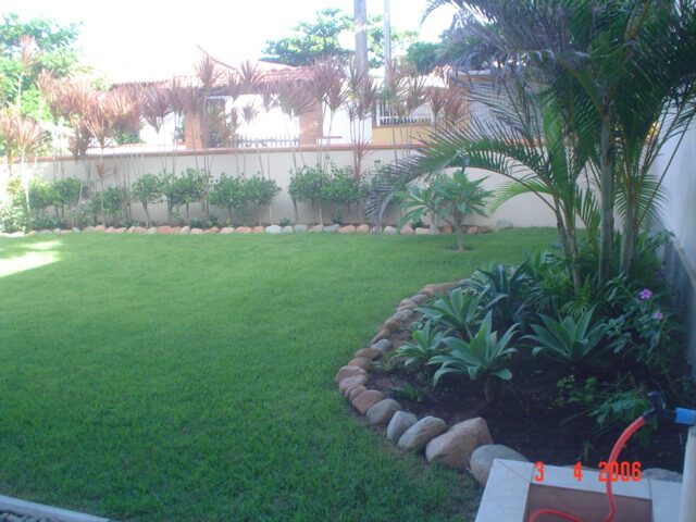 Sobrado residencial de esquina – andamento