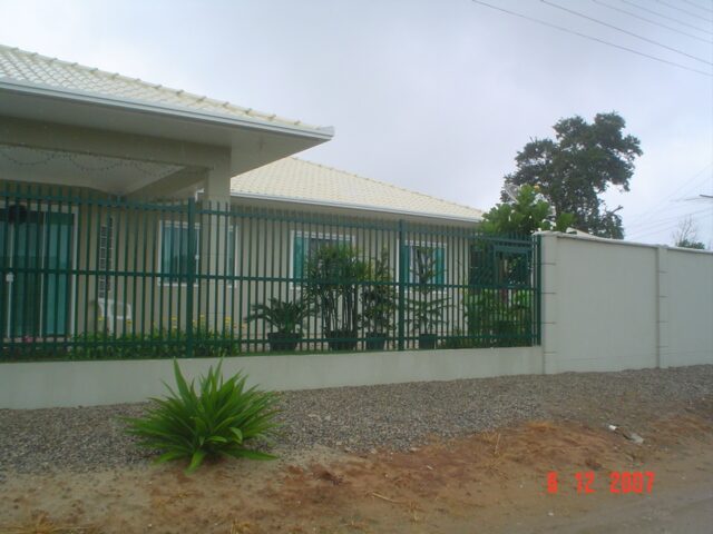 Sobrado residencial de esquina – andamento
