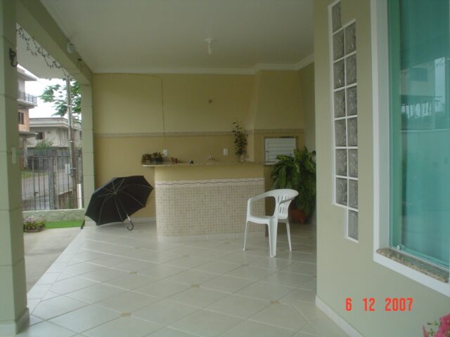 Sobrado residencial de esquina – andamento