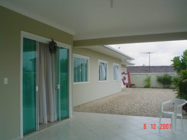 Sobrado residencial de esquina – andamento