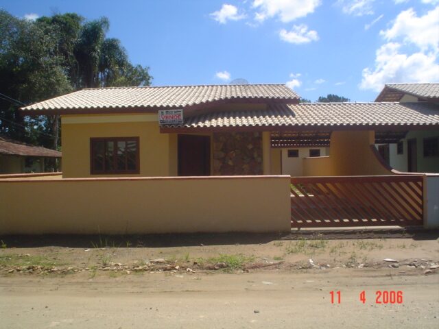 Sobrado residencial de esquina – andamento