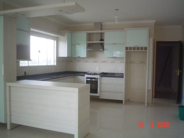Sobrado residencial de esquina – andamento