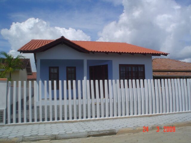 Sobrado residencial de esquina – andamento